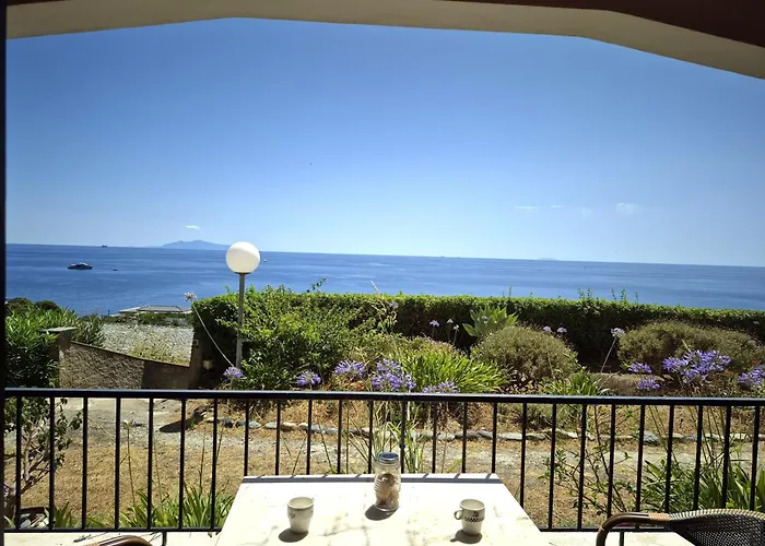 Vue Santa-Maria-di-Lota